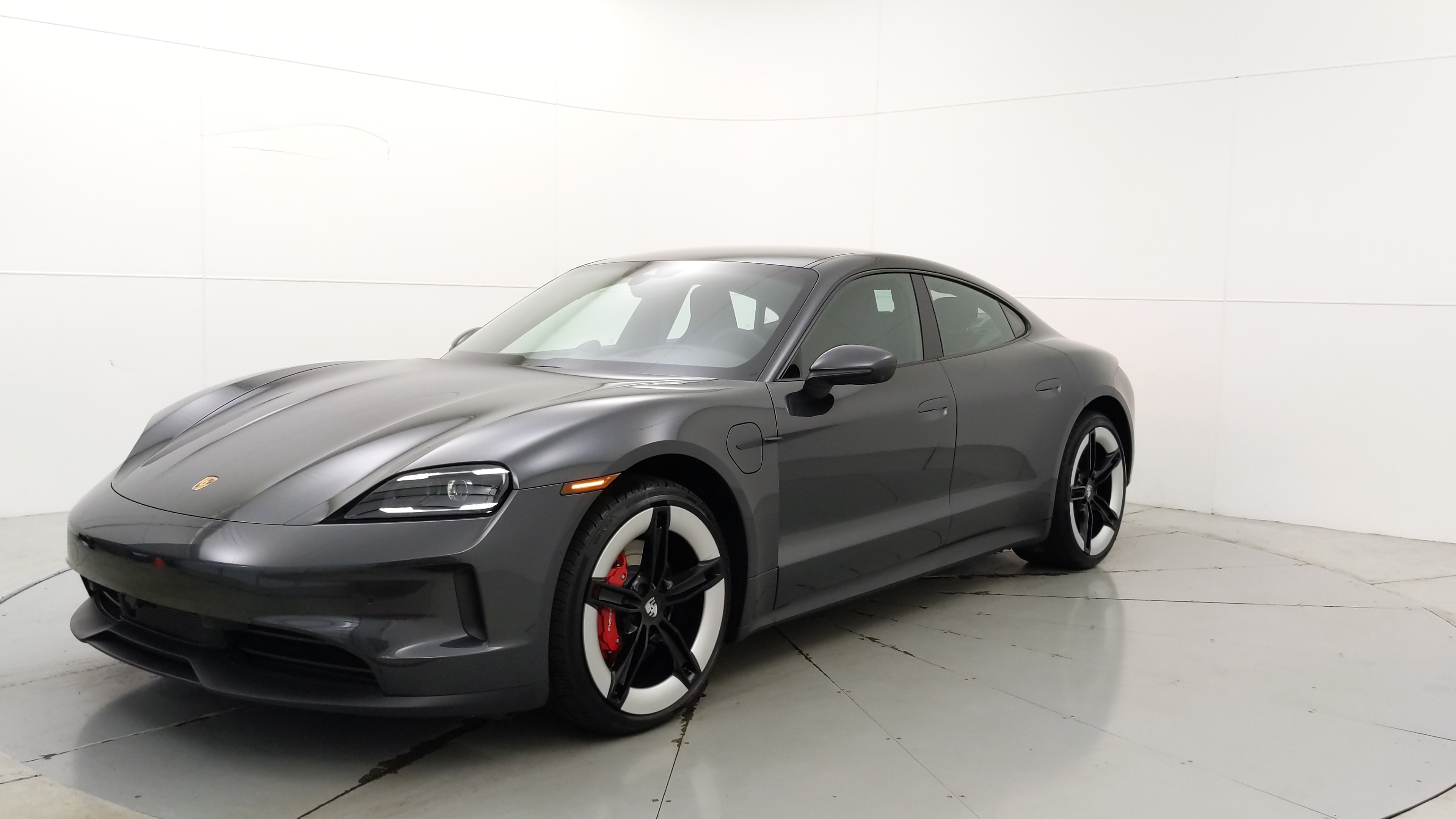 New 2025 Porsche Taycan 4S 4D Sedan in North Olmsted